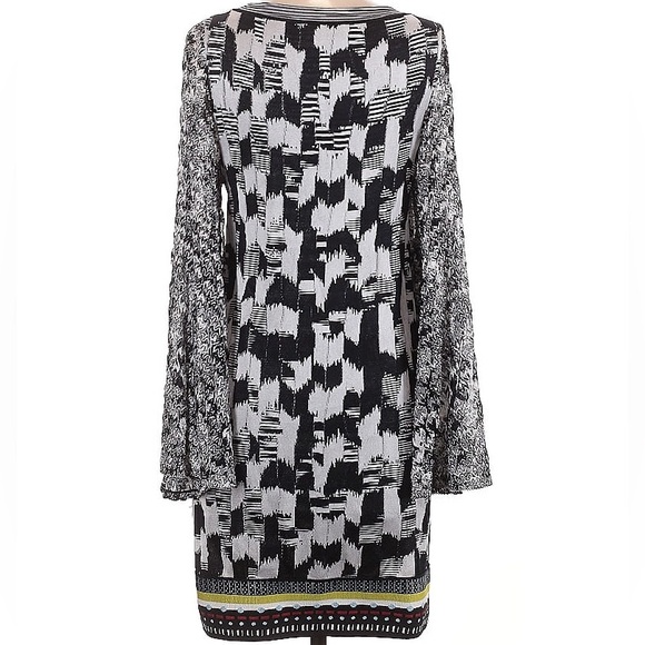 Missoni Graphic Knit Dress with Bell Sleeves and Elastic Hem - Picture 2 of 4